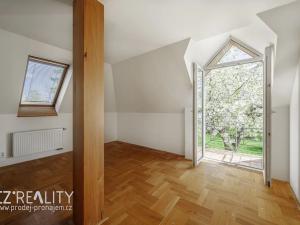 Prodej rodinného domu, Praha - Lipence, Na Bambouzku, 308 m2