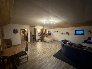 Prodej výrobních prostor, Besednice, Slabošovská, 450 m2