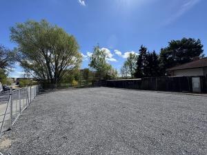 Pronájem komerčního pozemku, Chýně, Družstevní, 400 m2