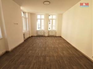 Pronájem bytu 2+1, Lomnice nad Popelkou, Komenského, 90 m2