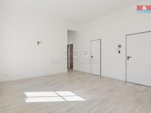 Prodej rodinného domu, Lochovice, 409 m2