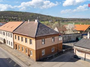 Prodej rodinného domu, Lochovice, 409 m2