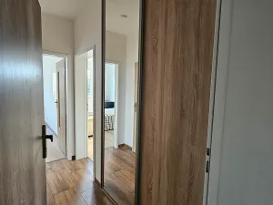 Pronájem bytu 2+kk, Praha - Štěrboholy, U školy, 50 m2