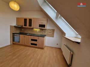 Pronájem bytu 1+kk, Trutnov - Střední Předměstí, Spojenecká, 37 m2