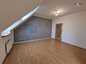 Pronájem bytu 1+kk, Trutnov - Střední Předměstí, Spojenecká, 37 m2