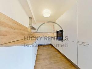 Pronájem bytu 4+kk, Praha - Střížkov, Lovosická, 94 m2