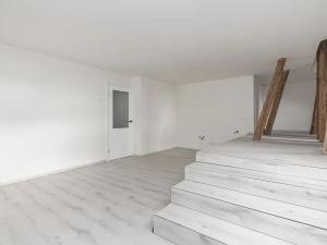 Pronájem bytu 1+1, Praha - Vršovice, Rostovská, 80 m2