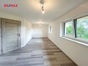Prodej rodinného domu, Mukařov, Na Budech, 100 m2