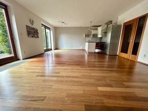 Pronájem rodinného domu, Praha - Klánovice, Jeníkovická, 220 m2