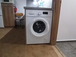 Pronájem bytu 1+1, Chrudim, Strojařů, 37 m2