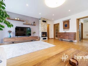 Prodej rodinného domu, Hlušovice, Jezerní, 236 m2