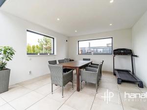 Prodej rodinného domu, Hlušovice, Jezerní, 236 m2