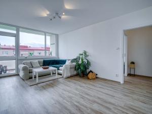 Pronájem bytu 2+1, Chomutov, Kostnická, 58 m2