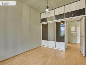 Pronájem bytu 2+kk, Praha - Vinohrady, U Zvonařky, 50 m2