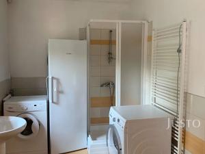 Pronájem rodinného domu, Roudné, Zahradní, 141 m2