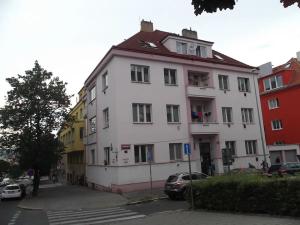 Pronájem bytu 3+kk, Praha - Podolí, Brabcova, 61 m2