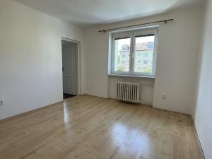 Pronájem bytu 2+1, Stochov, J. A. Komenského, 43 m2