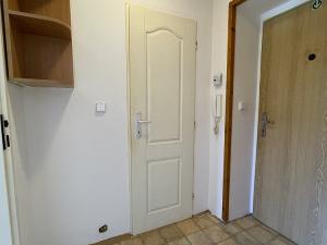 Pronájem bytu 2+1, Stochov, J. A. Komenského, 43 m2