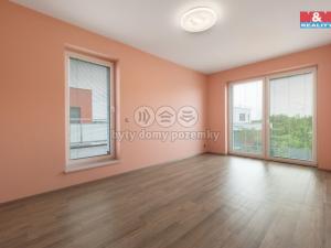 Pronájem rodinného domu, Praha - Černý Most, Bergmanova, 220 m2