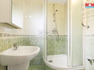 Pronájem bytu 3+1, Karlovy Vary, Brigádníků, 67 m2
