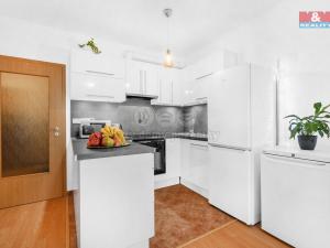 Prodej bytu 2+kk, Praha - Štěrboholy, Andersenova, 64 m2