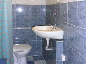 Pronájem bytu 1+1, Chomutov, Zahradní, 35 m2