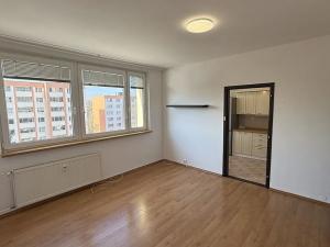 Pronájem bytu 2+1, Zlín, Slezská, 46 m2
