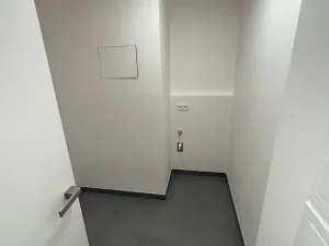 Pronájem bytu 2+kk, Praha - Hrdlořezy, V třešňovce, 57 m2