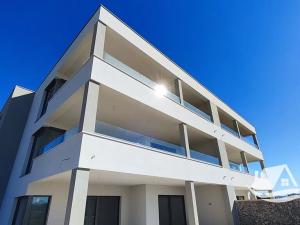 Prodej bytu 3+kk, Tribunj, Chorvatsko, 105 m2