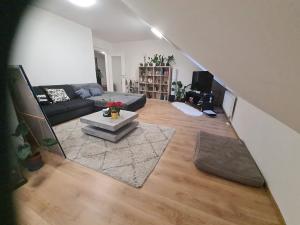 Pronájem bytu 3+1, Praha - Dolní Chabry, Do rybníčků, 120 m2
