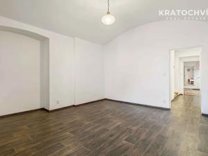 Prodej obchodního prostoru, Odolena Voda, Květnová, 220 m2