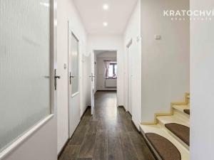 Prodej obchodního prostoru, Odolena Voda, Květnová, 220 m2