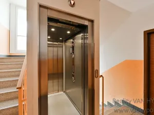 Pronájem bytu 1+1, Praha - Letňany, Bukovecká, 31 m2