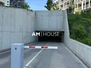 Pronájem garážového stání, Praha - Modřany, Mezi vodami, 12 m2