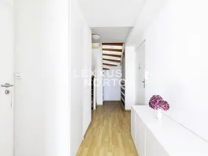 Prodej bytu 4+kk, Praha - Žižkov, Nad Ohradou, 100 m2