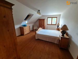 Prodej rodinného domu, Úboč, 350 m2