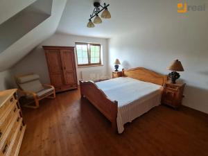 Prodej rodinného domu, Úboč, 350 m2