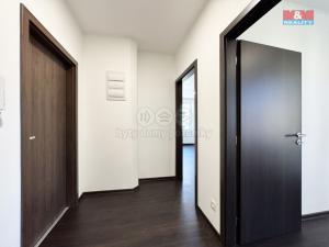 Pronájem bytu 2+1, Karlovy Vary - Bohatice, U Trati, 61 m2