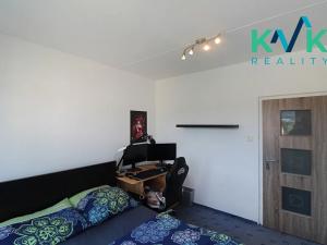 Prodej bytu 4+1, Ostrov, Lidická, 87 m2