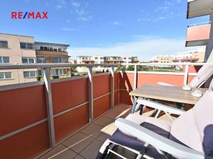 Pronájem bytu 2+kk, Praha - Kyje, Sicherova, 50 m2