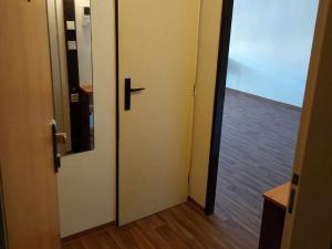 Pronájem bytu 1+1, Praha - Modřany, Na Cikorce, 33 m2