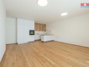 Pronájem bytu 3+kk, Praha, Podbělohorská, 85 m2