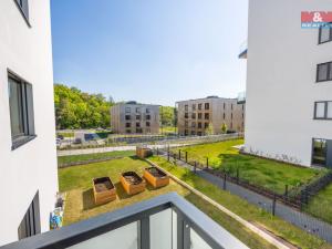 Pronájem bytu 3+kk, Praha, Podbělohorská, 85 m2