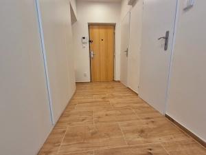Pronájem bytu 2+1, Praha - Žižkov, K chmelnici, 50 m2