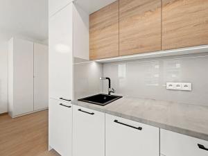 Pronájem bytu 1+kk, Praha - Chodov, Šternovská, 33 m2