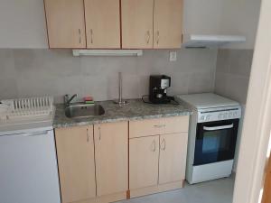 Pronájem bytu 1+kk, Praha - Vysočany, Pod strojírnami, 33 m2
