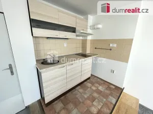 Pronájem bytu 1+kk, Praha - Smíchov, Jindřicha Plachty, 32 m2