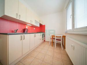 Pronájem bytu 2+1, Praha - Veleslavín, Na Petřinách, 55 m2