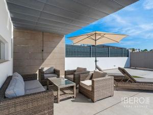 Prodej rodinného domu, Guardamar del Segura, Španělsko, 104 m2