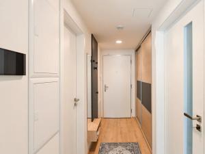 Pronájem bytu 2+kk, Praha - Žižkov, Malešická, 54 m2